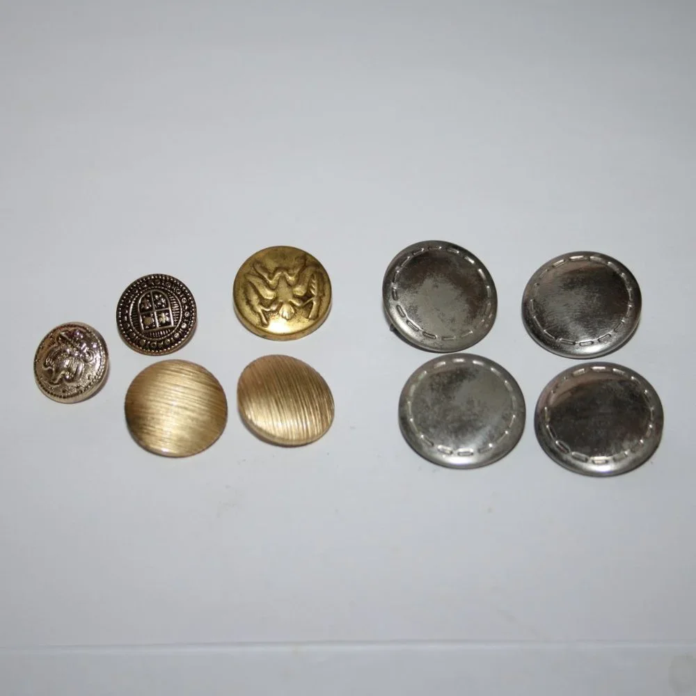 🧷Vintage lot of Metal Buttons